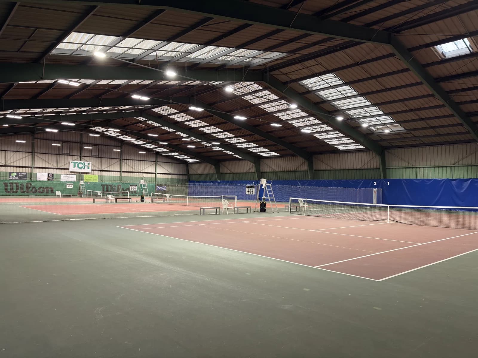 Les trois courts couverts du Tennis Club Halluin